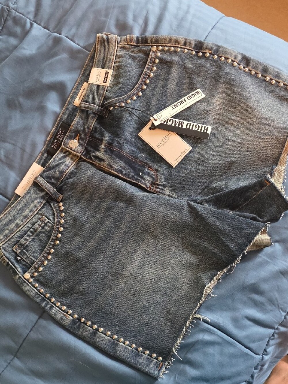 Judy Blue Rigid Magic Studded Pocket Jean Shorts - Picture 3 of 7